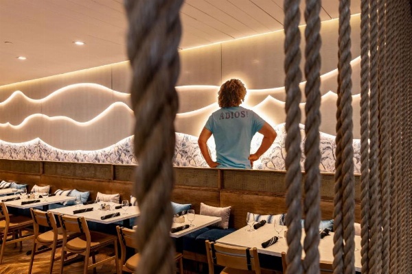 The Waterfront Beach Resort, A Hilton Hotel image 29